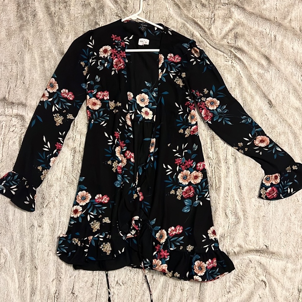 NWT cardigan with flowers very flowey